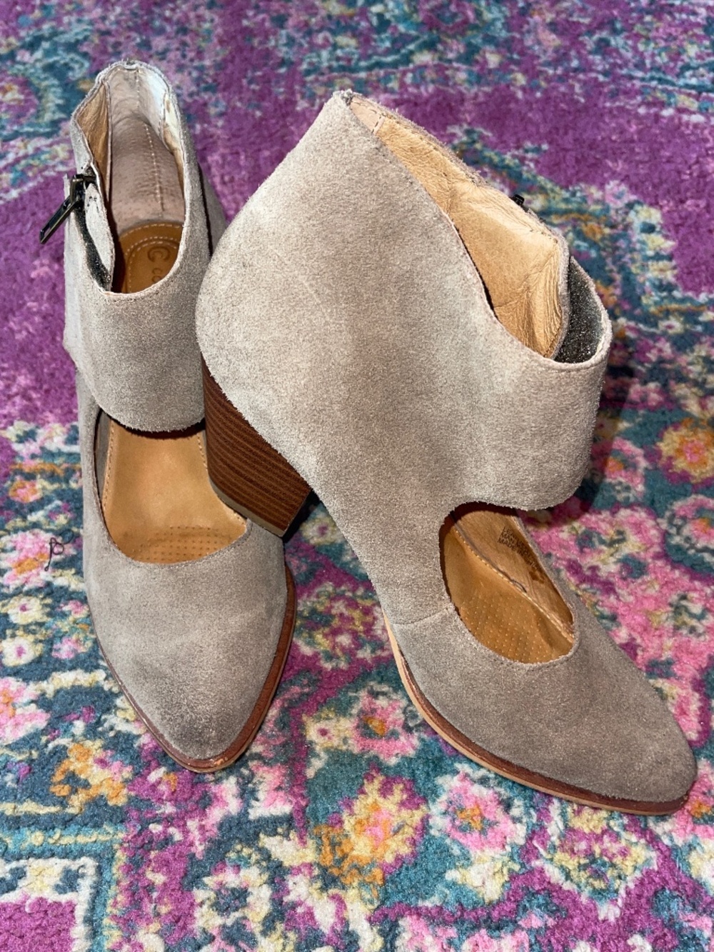 Corso Como Bernadette Beige Suede Mary Jane Ankle Booties Heels Size 7M